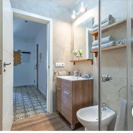 Appartement Violeta With Cozy Balcony