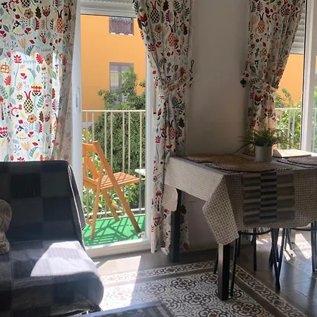 Violeta With Cozy Balcony * Sewilla