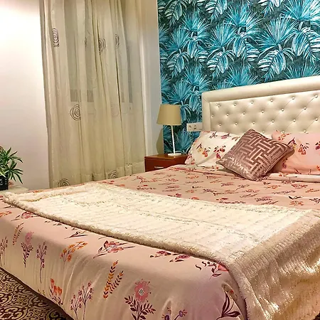 Apartament Violeta With Cozy Balcony *